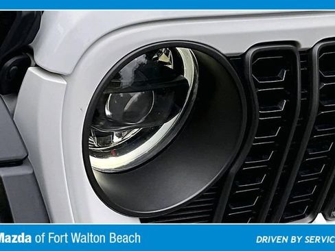 Used 2024 Jeep Wrangler Unlimited Rubicon 4xe AWD/4WD image 32