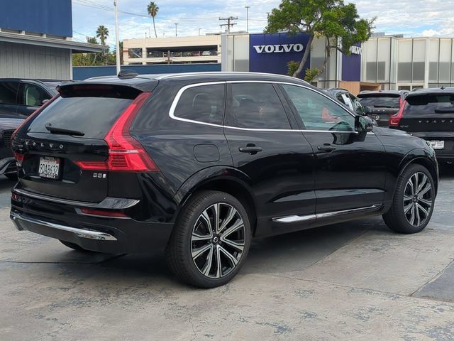 Certified 2023 Volvo XC60 B5 Ultimate w/ Protection Package Premier FWD image 3