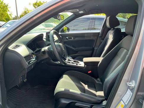 Used 2023 Honda Civic Sport image 5