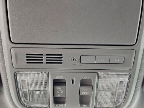 Used 2020 Honda CR-V EX-L image 12