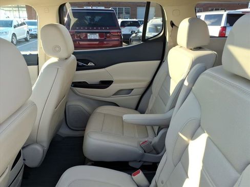 Used 2020 GMC Acadia Denali w/ Trailering Package image 15