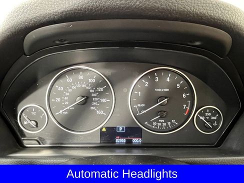 Used 2014 BMW 320i xDrive Sedan AWD/4WD image 4
