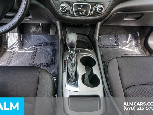 Used 2022 Chevrolet Malibu LS FWD image 40