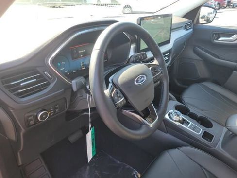 New 2026 Ford Escape SE w/ PHEV Premium Package image 25
