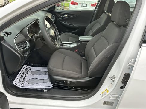 Used 2020 Chevrolet Malibu LT image 8