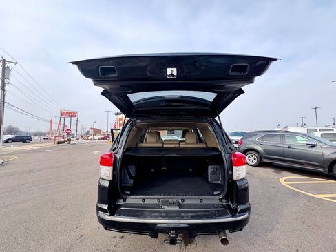 Used 2013 Toyota 4Runner Limited image 32