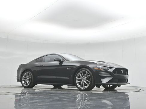 Certified 2023 Ford Mustang GT Premium image 4