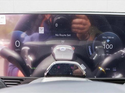 New 2025 Hyundai Ioniq 5 SE image 15