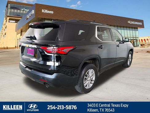 Used 2022 Chevrolet Traverse LT image 8