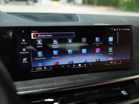 New 2026 BMW X5 xDrive50e w/ Premium Package AWD/4WD image 38