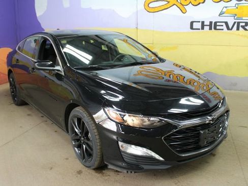 Used 2024 Chevrolet Malibu LT w/ Midnight Edition FWD image 3