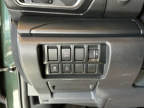 Used 2022 Subaru Forester w/ Popular Package #1 AWD/4WD image 18
