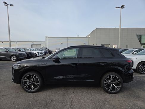 New 2026 Audi Q3 quattro 2.0T image 2
