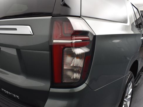 Used 2023 Chevrolet Suburban Premier RWD image 10