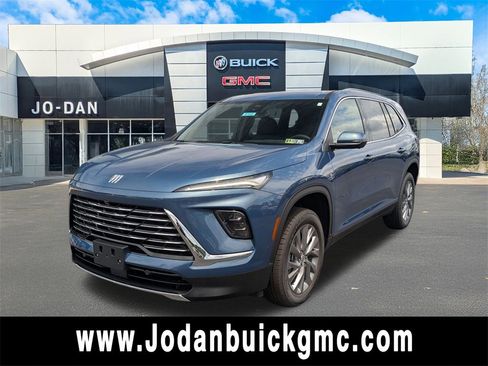 New 2025 Buick Enclave Preferred image 1