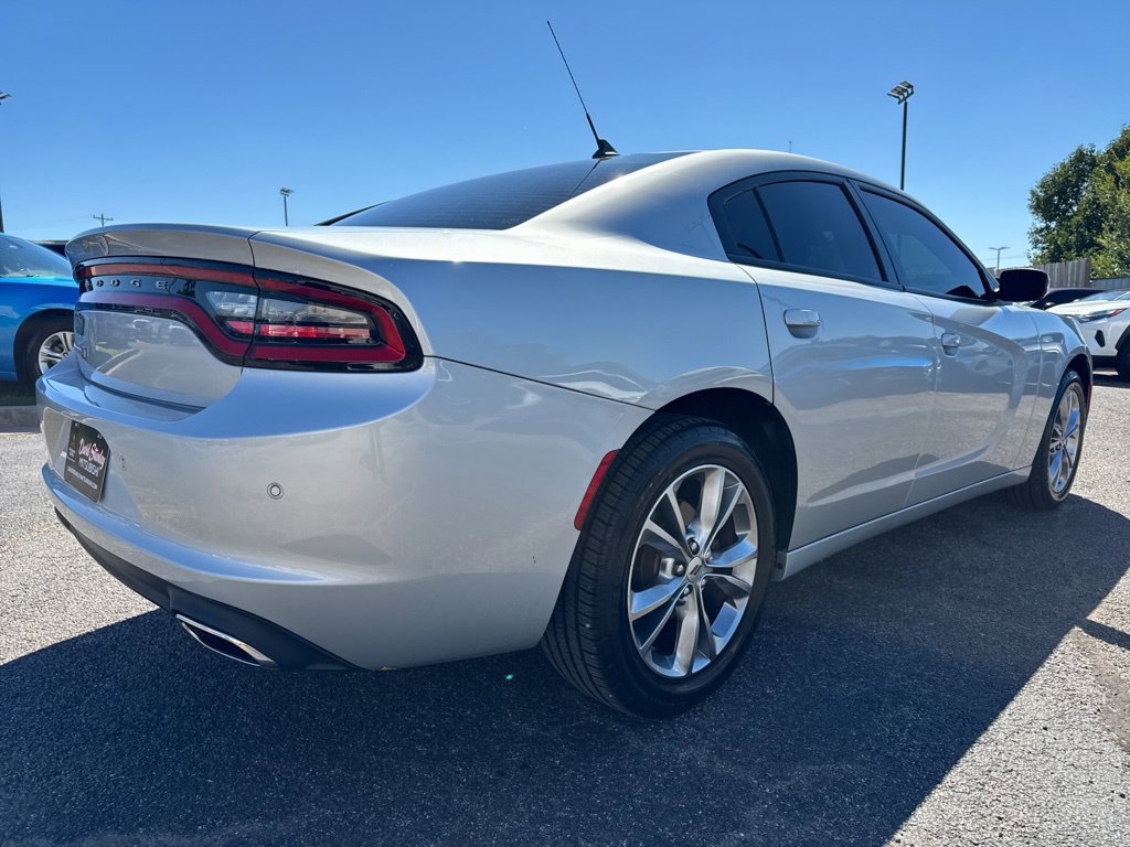 Used 2021 Dodge Charger SXT AWD/4WD image 4