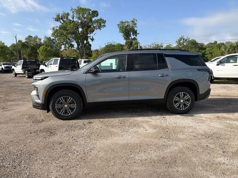 New 2026 Chevrolet Traverse LT image 4