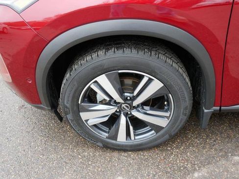 Certified 2023 Nissan Rogue SL w/ SL Premium Package AWD/4WD image 9