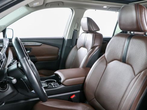 Used 2023 Honda Pilot Elite image 24