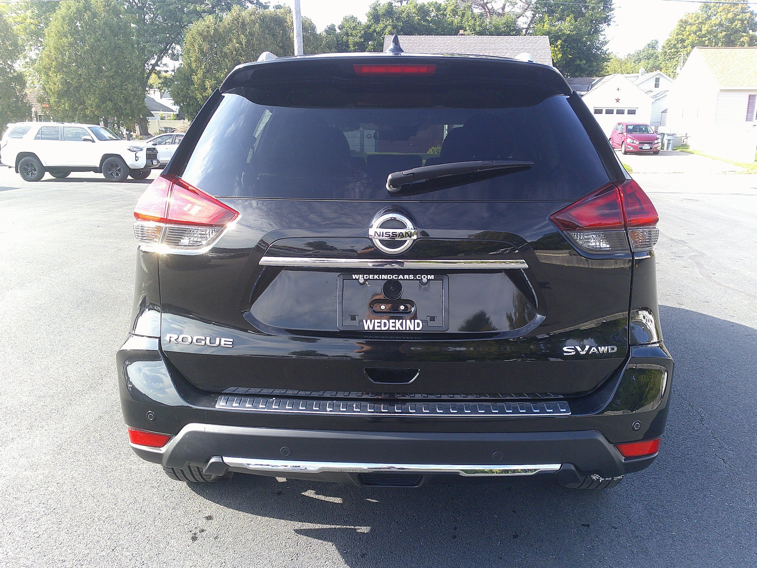 Used 2019 Nissan Rogue SV w/ Premium Package AWD/4WD image 9
