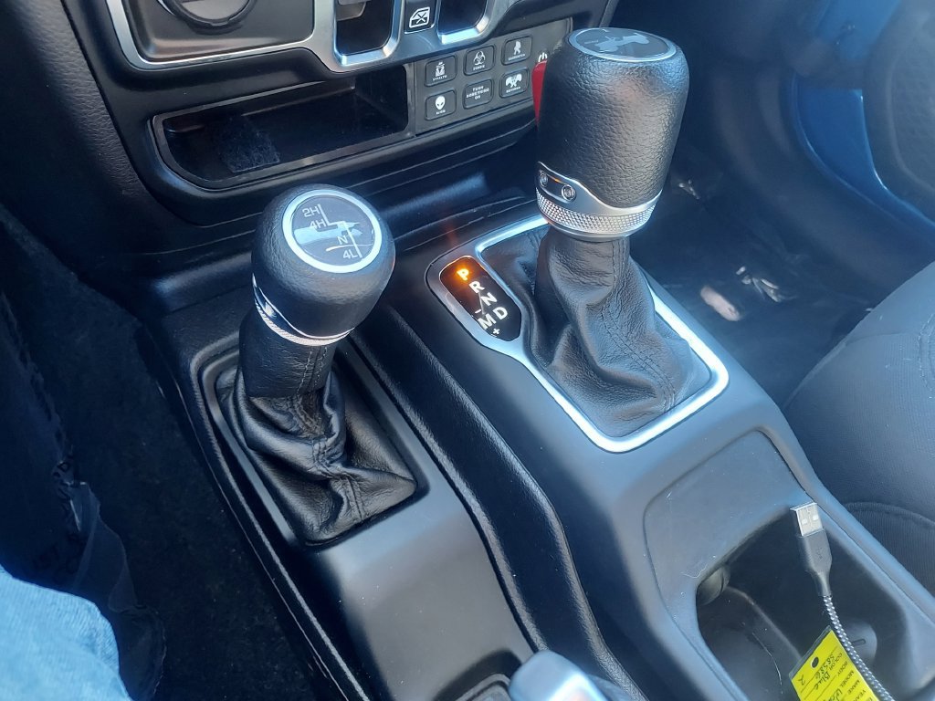 Used 2022 Jeep Wrangler Unlimited Sport AWD/4WD image 23
