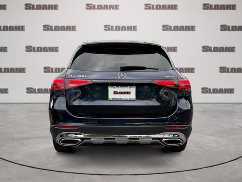 Used 2023 Mercedes-Benz GLC 300 4MATIC image 4