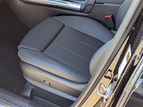 New 2026 Mercedes-Benz GLA 250 image 4