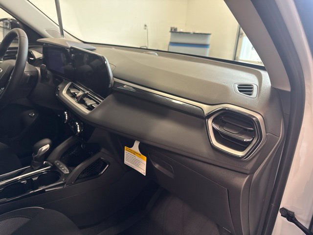 New 2026 Chevrolet TrailBlazer LT w/ Convenience Package AWD/4WD image 39