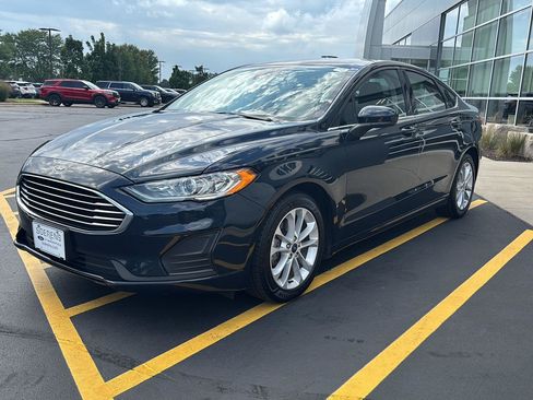 Used 2020 Ford Fusion SE FWD image 9