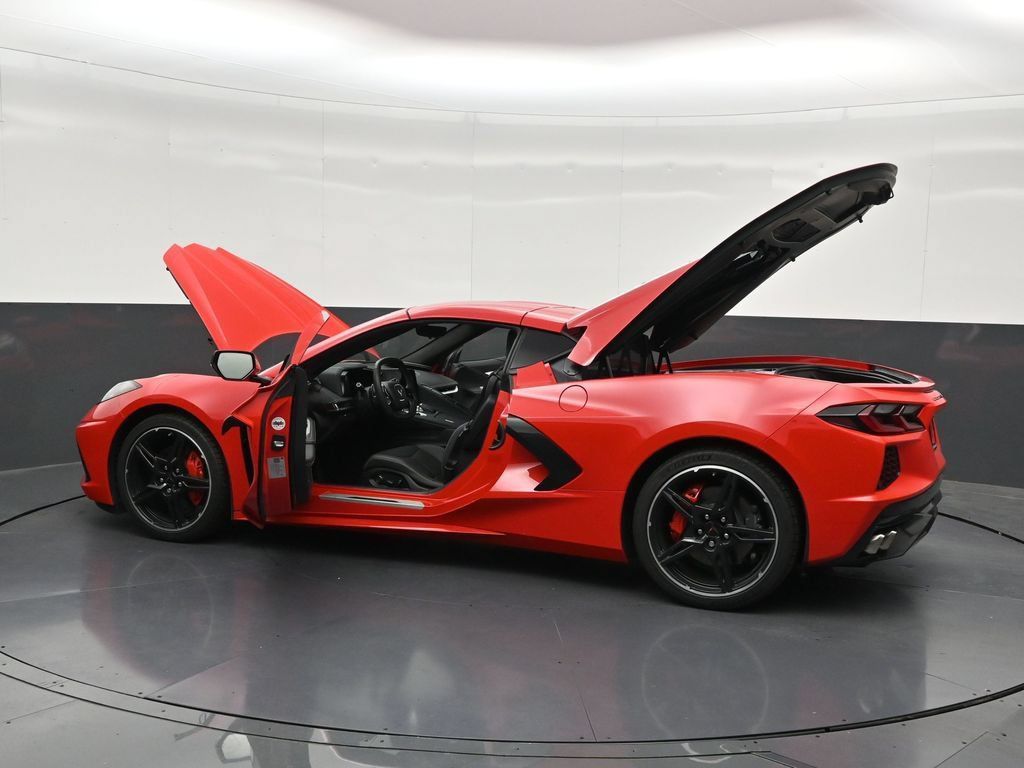 Used 2024 Chevrolet Corvette Stingray Preferred Cpe w/ 2LT RWD image 34