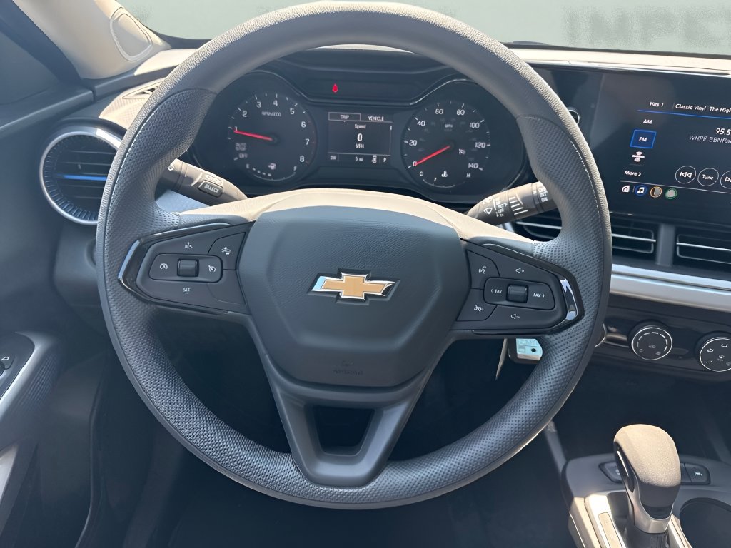 Used 2026 Chevrolet Trax LS FWD image 12