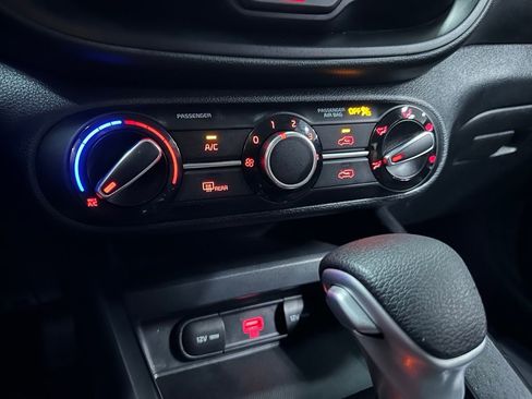 Used 2021 Kia Soul S FWD image 21