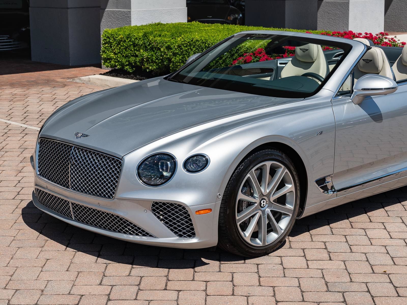 Used 2022 Bentley Continental GT AWD/4WD image 21