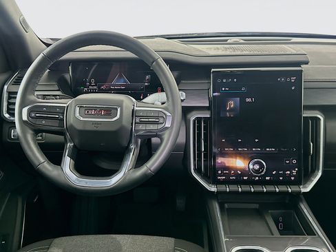 Used 2025 GMC Acadia Elevation image 18