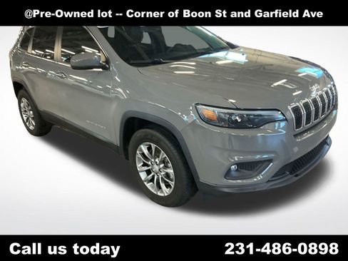Used 2020 Jeep Cherokee Latitude Plus w/ Comfort/Convenience Group AWD/4WD image 7