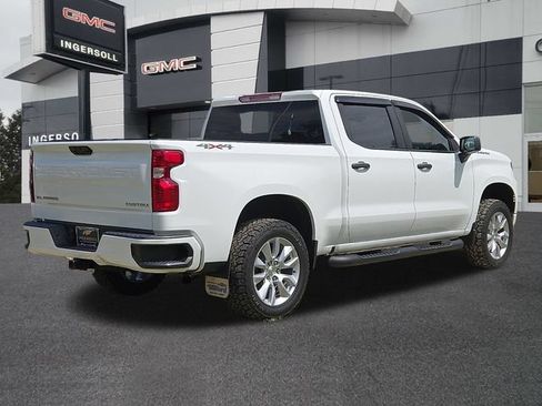 Used 2023 Chevrolet Silverado 1500 Custom AWD/4WD image 23