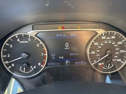 Used 2023 Nissan Altima 2.5 SR image 9