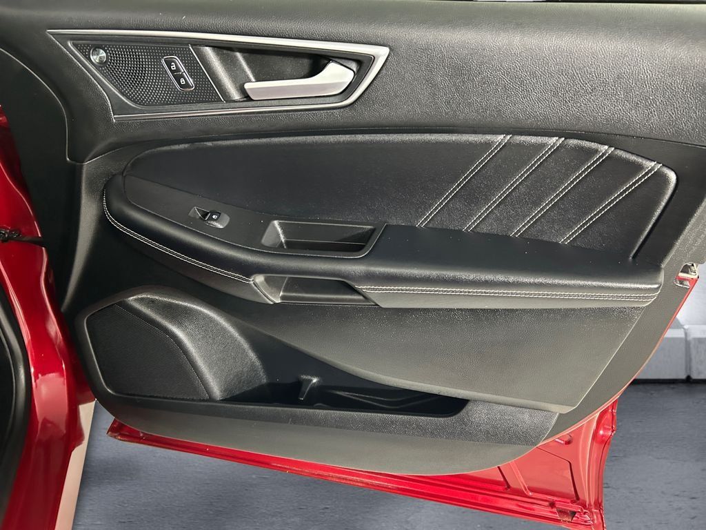 Used 2023 Ford Edge ST AWD/4WD image 15