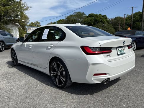 Used 2023 BMW 330i Sedan w/ Premium Package RWD image 3