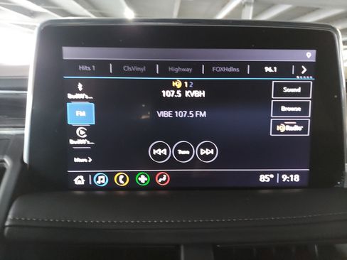 Used 2021 Chevrolet Suburban Z71 w/ Luxury Package AWD/4WD image 16