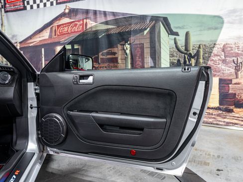 Used 2008 Ford Mustang GT image 24