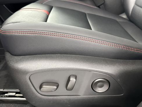 Used 2026 Chevrolet Traverse RS w/ LPO, Floor Liner Package image 13