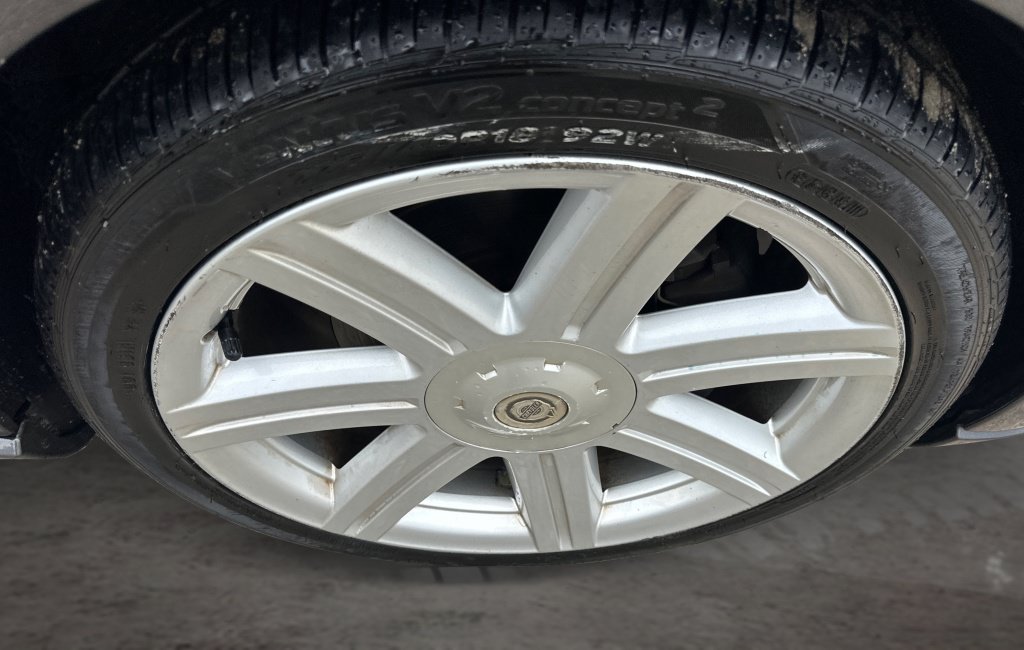 Used 2005 Chrysler Crossfire Limited RWD image 16