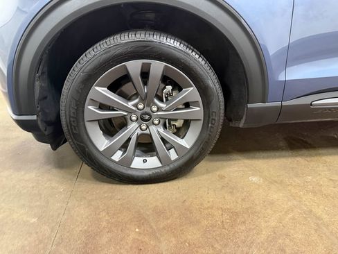 Used 2021 Ford Explorer XLT w/ Equipment Group 202A AWD/4WD image 79