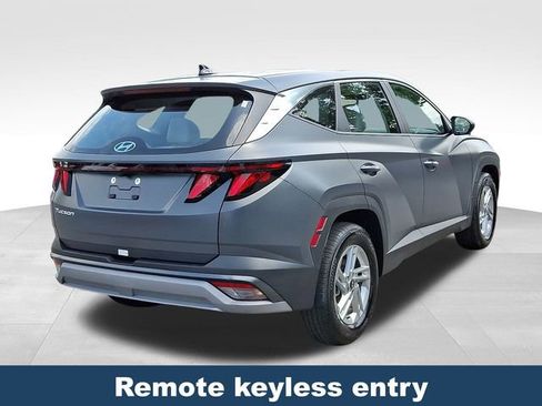 Used 2025 Hyundai Tucson SE image 7