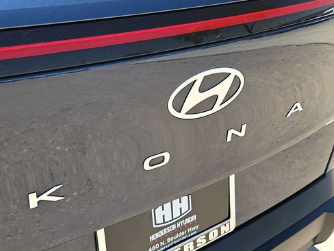Certified 2025 Hyundai Kona SEL AWD/4WD image 12
