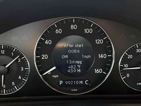 Used 2005 Mercedes-Benz CLK 320 Cabriolet image 25