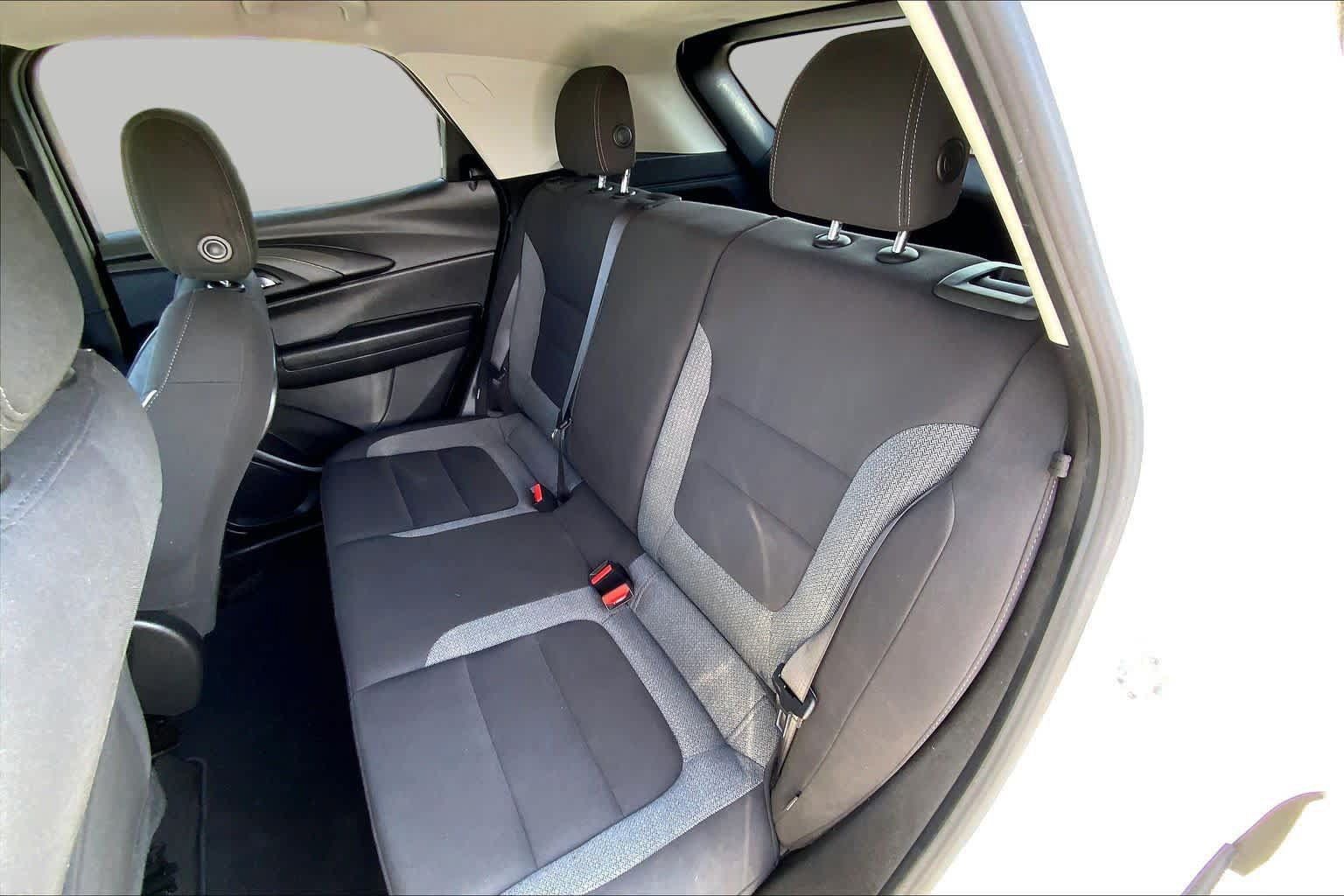 Used 2021 Chevrolet TrailBlazer LT w/ Driver Confidence Package FWD image 19
