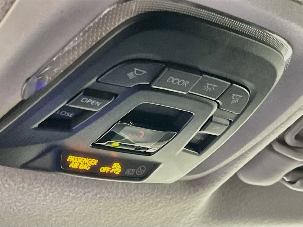 New 2026 Toyota Corolla Cross LE w/ Moonroof Package FWD image 18