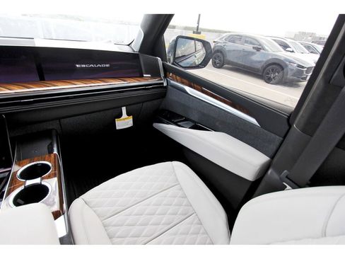 New 2025 Cadillac Escalade Sport Platinum w/ LPO, ONYX Package image 10